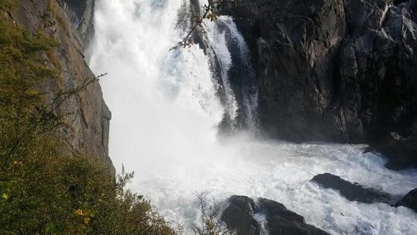 Pingo Waterfall