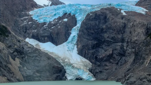 Distant view of the sprawling ice field and moraine at Los Perros on the O Circuit.