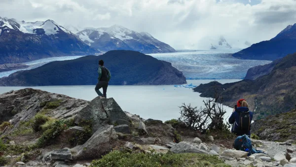 The hiking trail between Grey and Paine Grande offering sweeping vistas of the glacial valley.