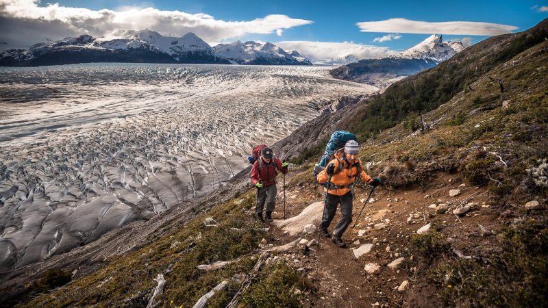 The rugged mountain trail between Los Perros and Grey on the challenging O Circuit.