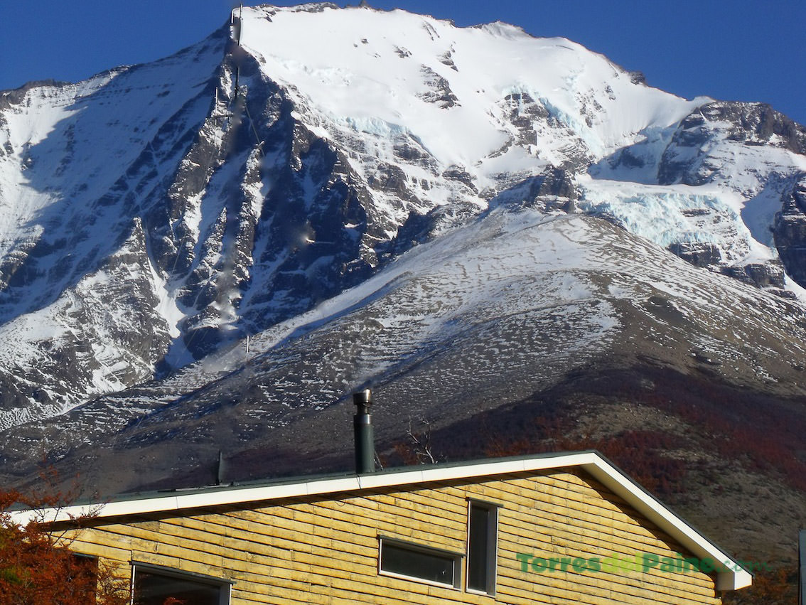 Vista das janelas do Refugio Torre Central com vista para o Vale do Ascencio.