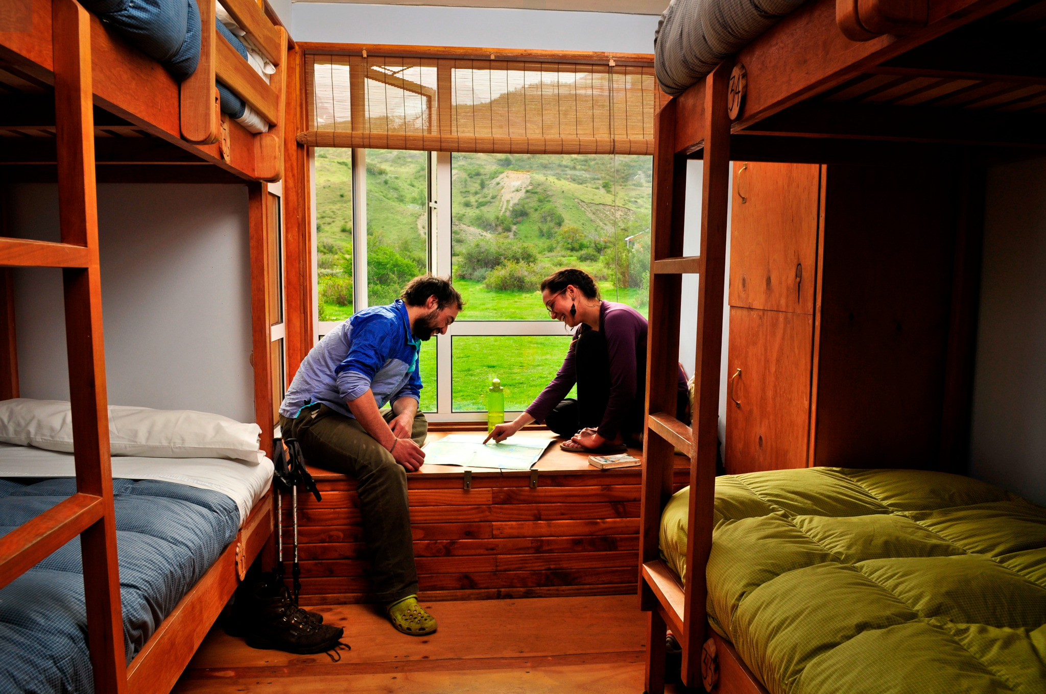 A recepção do Refugio Torres Central conta com funcionários prestativos e mapas do parque.