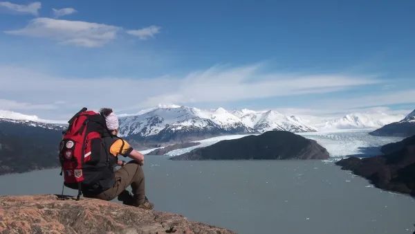 A breathtaking view of the Grey Glacier flowing into the lake from the Grey viewpoint.