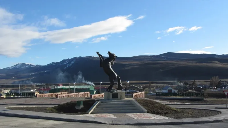 Un edificio tradicional en Villa Cerro Castillo utilizado como parada para viajeros y excursionistas.